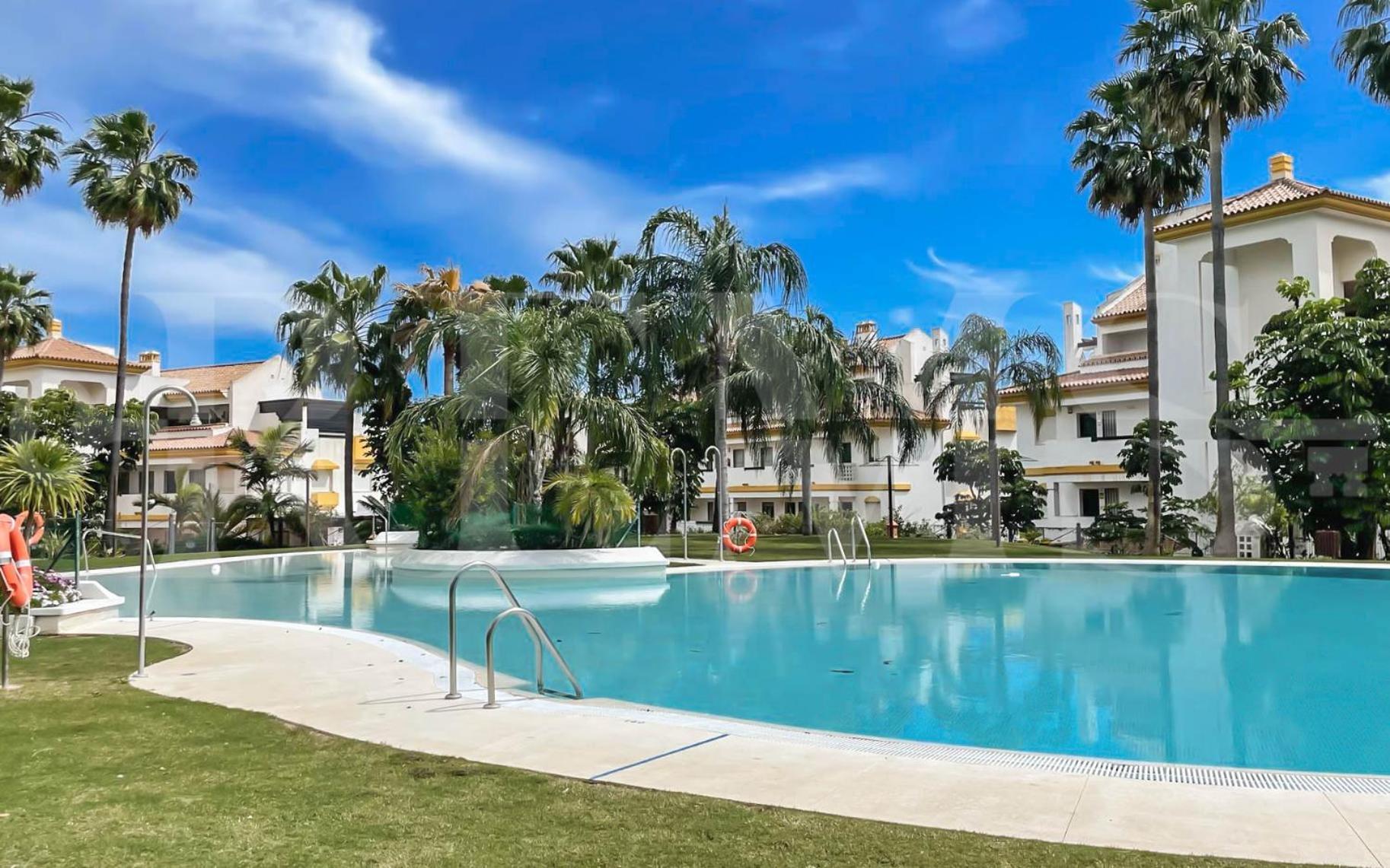 Apartment Getaway With Parking, Jacuzzi And Pool Rems MIJAS COSTA